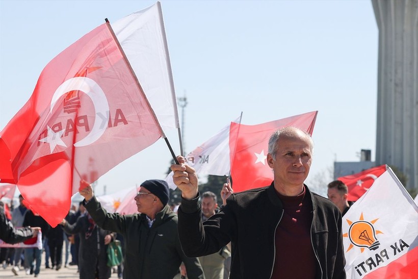 Seçime bir hafta kala AK Parti'den dev gövde gösterisi! Yüz binler "Yeniden Büyük İstanbul Mitingi" için alanda - Resim: 4