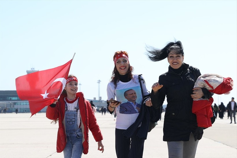 Seçime bir hafta kala AK Parti'den dev gövde gösterisi! Yüz binler "Yeniden Büyük İstanbul Mitingi" için alanda - Resim: 53