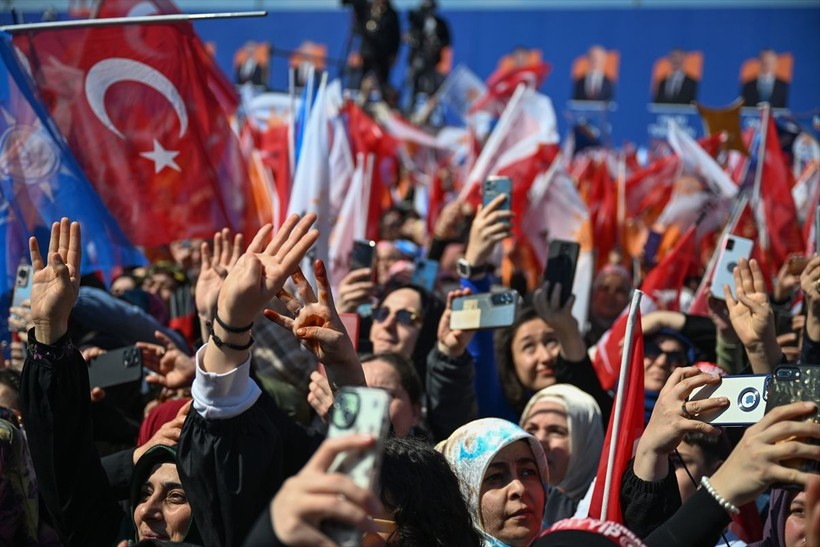 Seçime bir hafta kala AK Parti'den dev gövde gösterisi! Yüz binler "Yeniden Büyük İstanbul Mitingi" için alanda - Resim: 59
