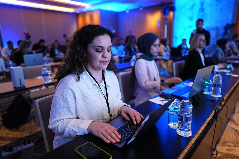 İletişim Başkanlığı, yerel seçimlerin takibi için Basın İzleme Merkezi kurdu - Resim: 9