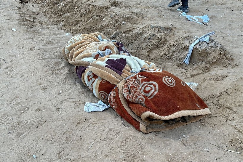 Soykırımcı İsrail ordusu, Şifa Hastanesi'ni yerle bir ettikten sonra çekildi - Resim: 6