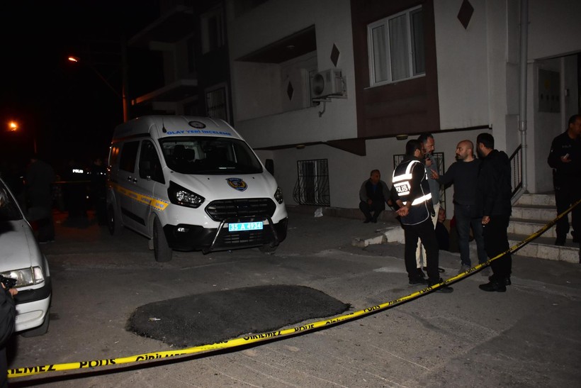 İzmir’de baba vahşeti: Eşi barışmayı kabul etmeyince 2 çocuğu ile kendisini vurdu: 1 ölü, 2 yaralı - Resim: 11