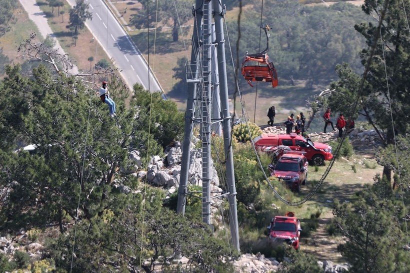 Antalya'daki teleferik faciası ile ilgili korkunç iddia! Seçim var diye yıpranan parçalarla çalışmasına izin verilmiş - Resim: 40