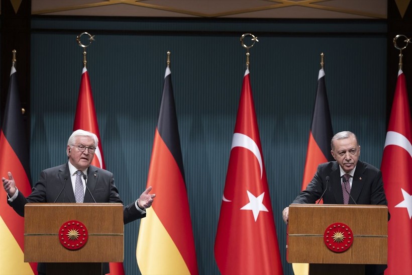 Alman gazete Ankara'daki tarihi zirveyi değerlendirdi! Erdoğan Steinmeier'den daha cesur konuştu - Resim: 20