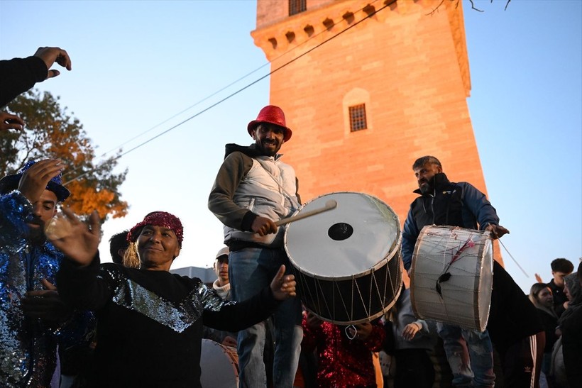 Tekirdağ ve Edirne'de Hıdırellez coşkusu! Göbekler atıldı, ateşler yakıldı... - Resim: 40