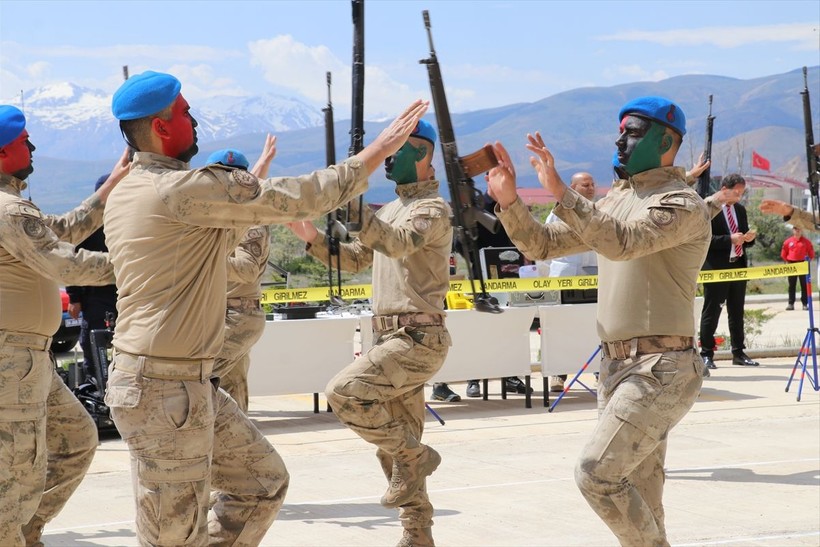 Erzincan'da Jandarma Teşkilatının kuruluş yıl dönümü kutlandı - Resim: 3