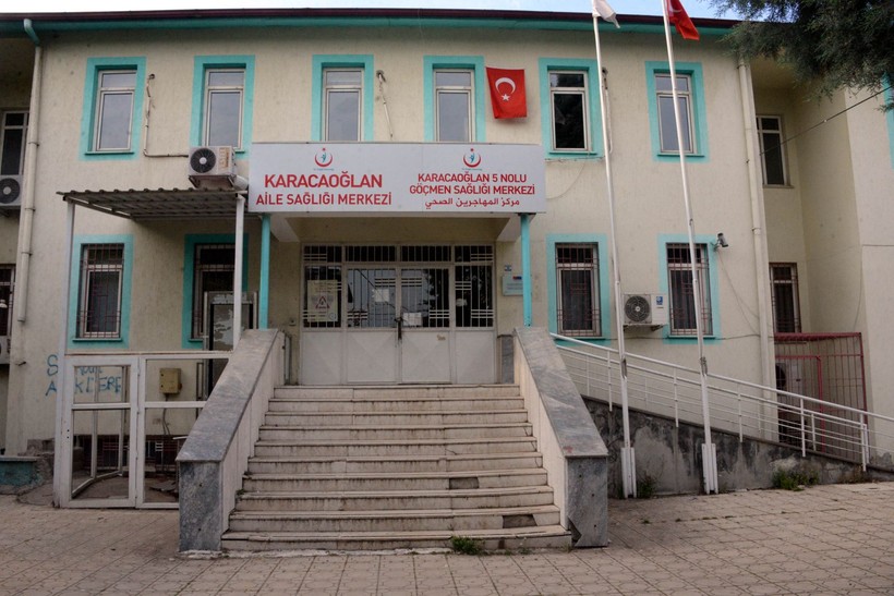 Şanlıurfa'da aile hekimine bıçaklı saldırı! O anlarda bir vatandaşın rahatlığı 'pes' dedirtti - Resim: 2