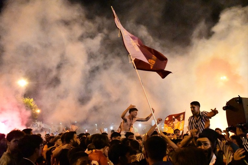 Türkiye'nin dört bir yanında yaşayan vatandaşlar, Galatasaray'ın şampiyonluğunu kutladı - Resim: 6
