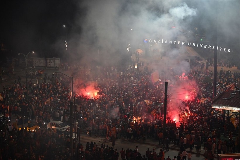 Türkiye'nin dört bir yanında yaşayan vatandaşlar, Galatasaray'ın şampiyonluğunu kutladı - Resim: 29