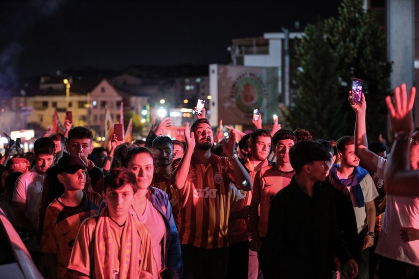 Türkiye'nin dört bir yanında yaşayan vatandaşlar, Galatasaray'ın şampiyonluğunu kutladı - Resim: 33