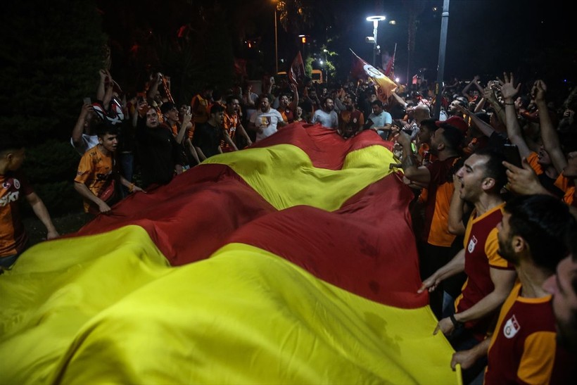 Türkiye'nin dört bir yanında yaşayan vatandaşlar, Galatasaray'ın şampiyonluğunu kutladı - Resim: 36