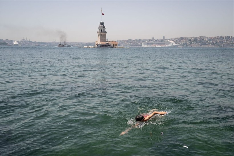 Bir yanda Üsküdar bir yanda Caddebostan! İstanbullular denizlere akın etti - Resim: 6
