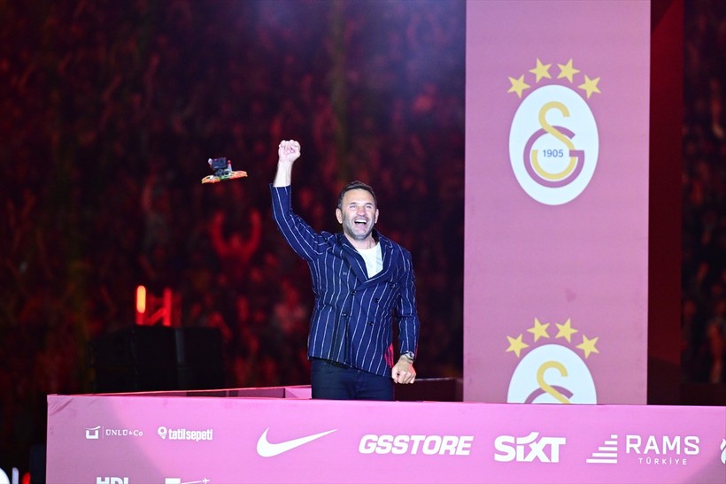 Galatasaray Teknik Direktörü Okan Buruk'tan yeni sözleşme sonrası ilk açıklamalar - Resim : 4