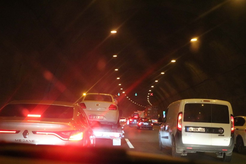 Gidiyorlar! Bolu Dağı geçişinde bayram tatili yoğunluğu başladı - Resim: 2