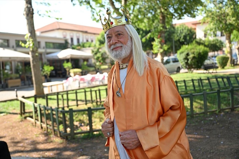 'Adana Kralı' sokaklarda gönüllü olarak şehri tanıtıyor - Resim: 15