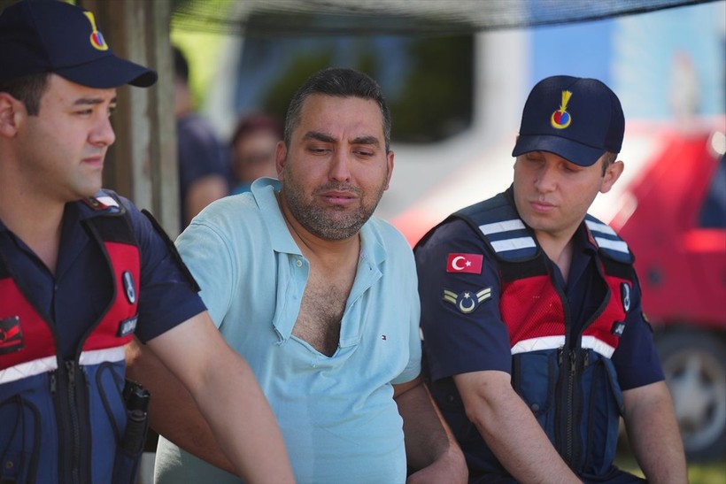 Düzce'de boğulma tehlikesi geçiren 4 kişi kurtarıldı! Bir kişi kayıp - Resim: 4
