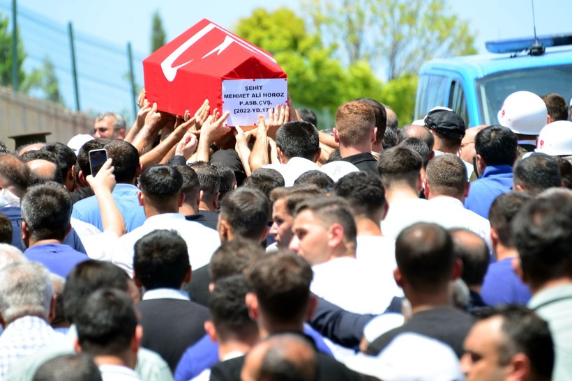 Pençe-Kilit şehidi, son yolculuğuna uğurlandı! Vasiyeti yerine getirilecek - Resim: 9