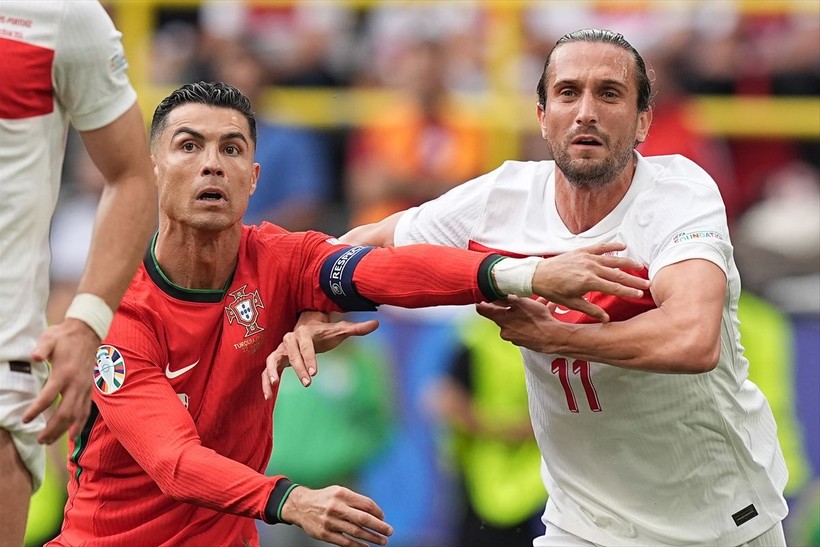 Türkiye - Portekiz karşılaşması: Montella’nın hatalı 11'i | 23 Haziran gazete manşetleri - Resim: 4