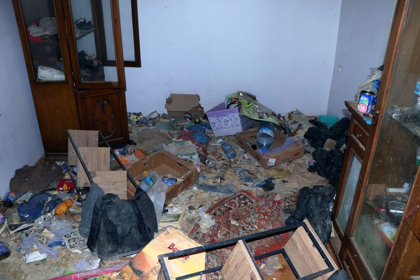 Kiracının çıktığı evden çıkanlar mide bulandırdı! Virane evden onlarca kedi ölüsü çıktı - Resim: 5