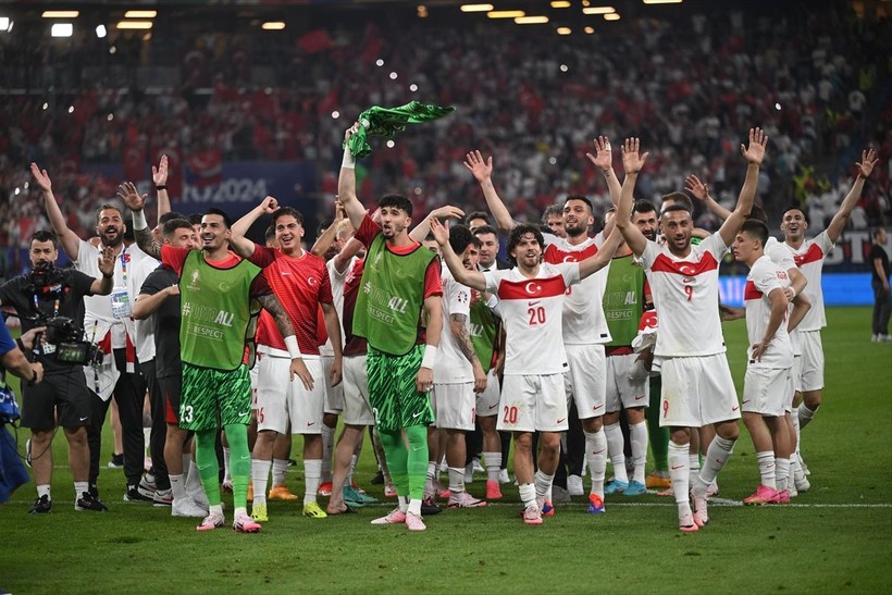 A Milli Takımımızın zaferini spor yazarları değerlendirdi! "Çılgın Türkler geri döndü" - Resim: 3
