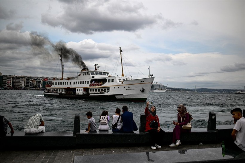İstanbul'u 2 sıcak hava dalgası kavuruyor! Sıcaklar ne zamana kadar sürecek? AKOM'dan bir uyarı daha - Resim: 5