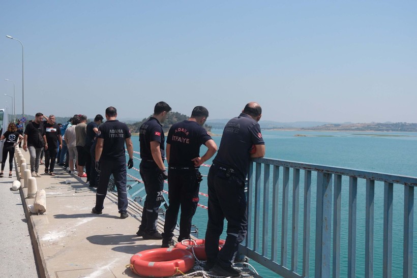 Adana'da kontrolden çıkan otomobil köprüden uçtu! Aydoğmuş ailesi yok oldu - Resim: 6