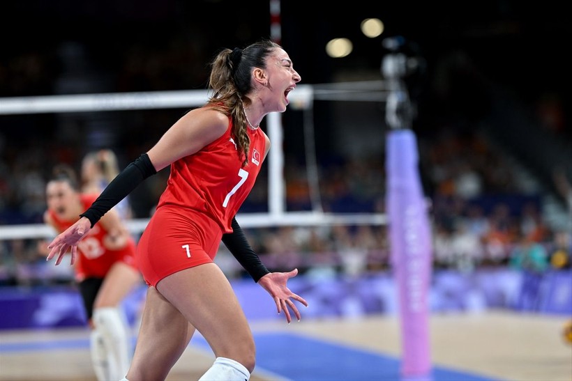 A Milli Kadın Voleybol Takımı, Paris 2024'teki ilk maçında Hollanda'yı 3-2 mağlup etti - Resim: 4