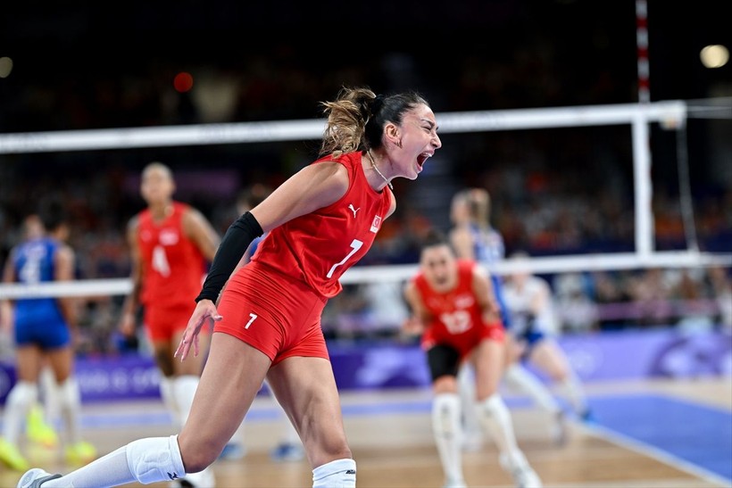 A Milli Kadın Voleybol Takımı, Paris 2024'teki ilk maçında Hollanda'yı 3-2 mağlup etti - Resim: 5