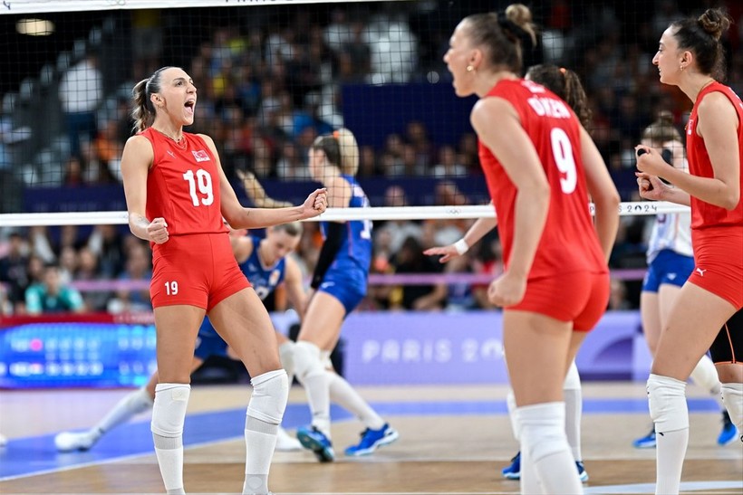 A Milli Kadın Voleybol Takımı, Paris 2024'teki ilk maçında Hollanda'yı 3-2 mağlup etti - Resim: 11