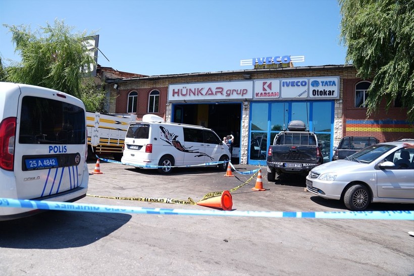 Erzurum'da bir iş yerine silahla ateş açıldı - Resim: 1