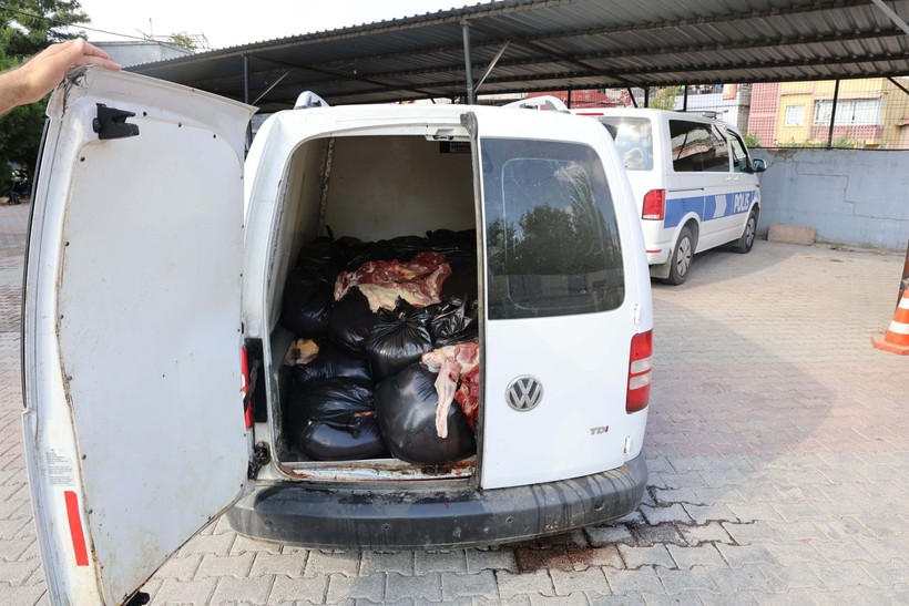 Adana'da 1.5 ton at ve eşek etiyle yakalandı: Akrabalarıma dağıtacaktım - Resim: 6