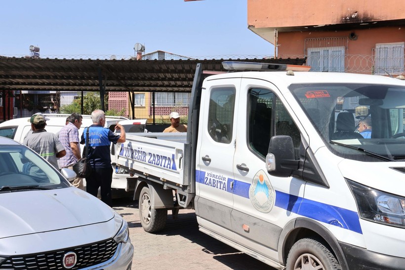 Adana'da 1.5 ton at ve eşek etiyle yakalandı: Akrabalarıma dağıtacaktım - Resim: 3