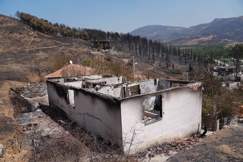 Evinin yanması nedeniyle göç ettiği İzmir'de yangın yine onu buldu - Resim: 5