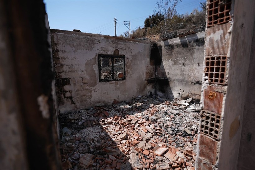 Evinin yanması nedeniyle göç ettiği İzmir'de yangın yine onu buldu - Resim: 6