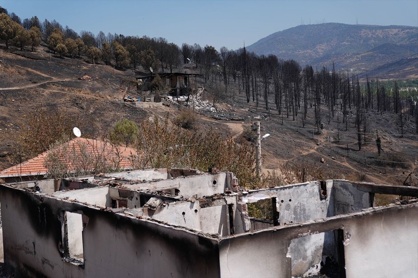 Evinin yanması nedeniyle göç ettiği İzmir'de yangın yine onu buldu - Resim: 9