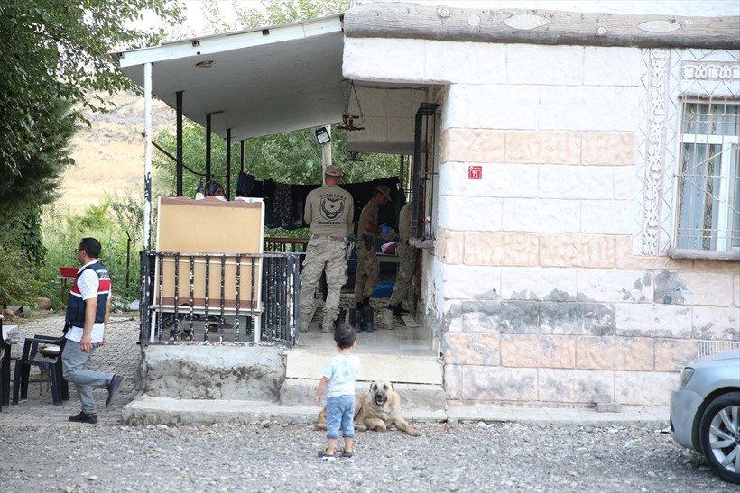 Narin'den 7 gündür haber yok: Deprem görüntüleme cihazları getirildi, 130 kişinin ifadesi alındı! - Resim: 9