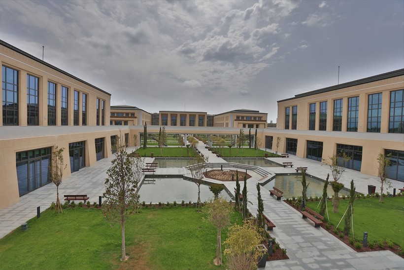 KKTC Cumhuriyet Yerleşkesi açıldı | Cumhurbaşkanı Erdoğan: Burası bir devletin var olma iradesinin tezahürüdür - Resim : 1