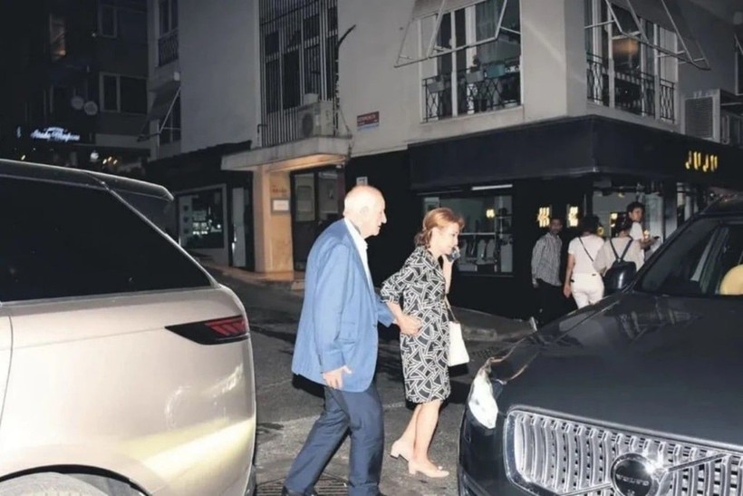 İnan Kıraç'ın avukatlarının yetkisi kalmadı! İpek Kıraç babasının evliliğini iptal etmek için adım adım ilerliyor - Resim: 1