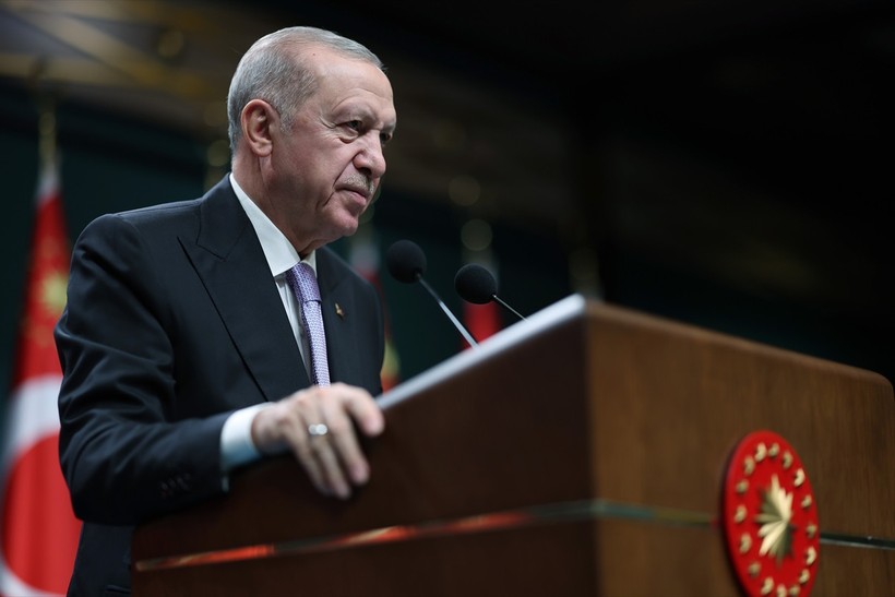 Cumhurbaşkanı Erdoğan: Terörün devreden çıkmasıyla her alanda yeni dönemin kapıları açılacak - Resim : 5