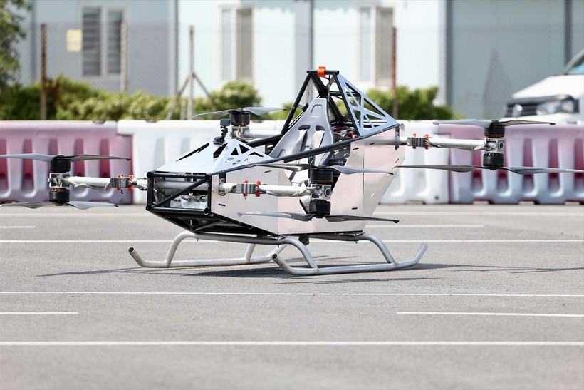 İki kişilik elektrikli uçan araba için geri sayım! Trafiğe çıkacağı tarih belli oldu - Resim: 9