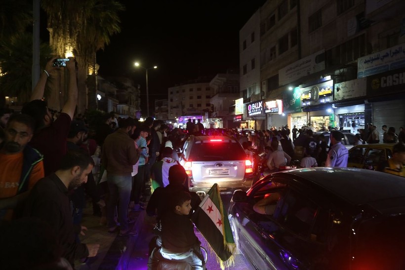 Suriye'de ABD'nin yaptırımları kaldırma kararı coşkusu! Ekonomi Bakanı gözyaşlarıyla Türkiye'ye teşekkür etti - Resim: 12