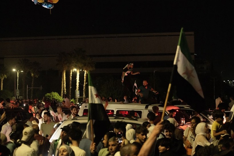Suriye'de ABD'nin yaptırımları kaldırma kararı coşkusu! Ekonomi Bakanı gözyaşlarıyla Türkiye'ye teşekkür etti - Resim: 32