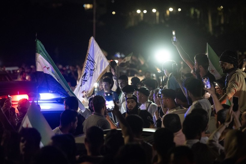 Suriye'de ABD'nin yaptırımları kaldırma kararı coşkusu! Ekonomi Bakanı gözyaşlarıyla Türkiye'ye teşekkür etti - Resim: 19
