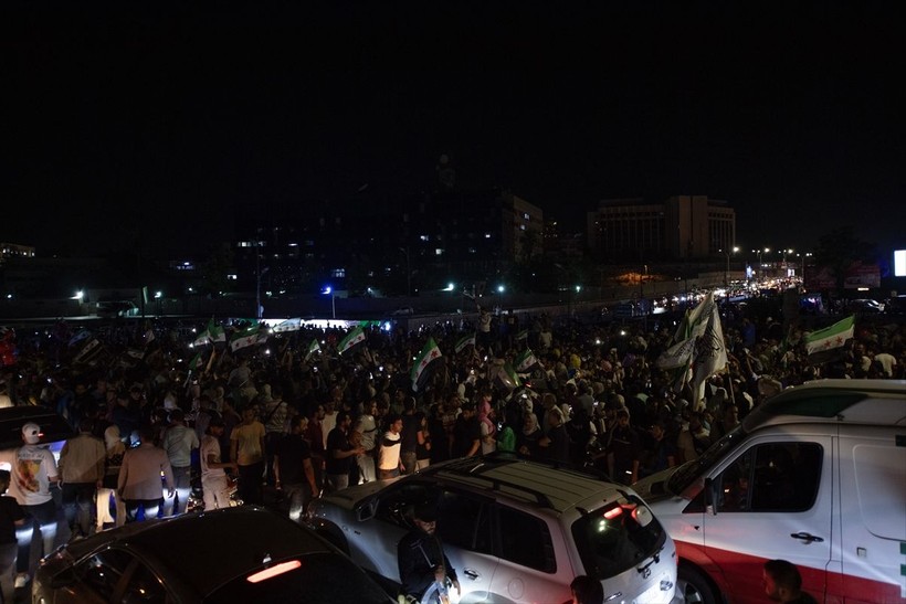 Suriye'de ABD'nin yaptırımları kaldırma kararı coşkusu! Ekonomi Bakanı gözyaşlarıyla Türkiye'ye teşekkür etti - Resim: 26