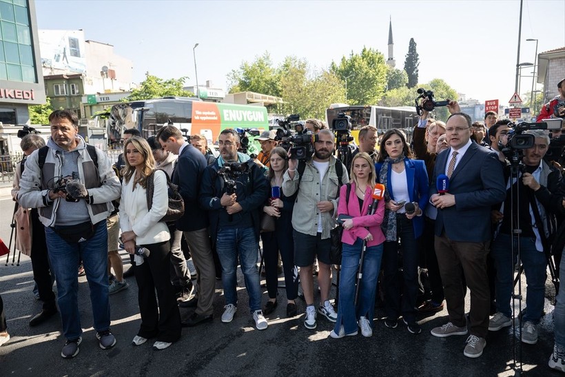 İstanbul müzakerelerine yerli ve yabancı basın mensupları yoğun ilgi gösterdi - Resim: 2
