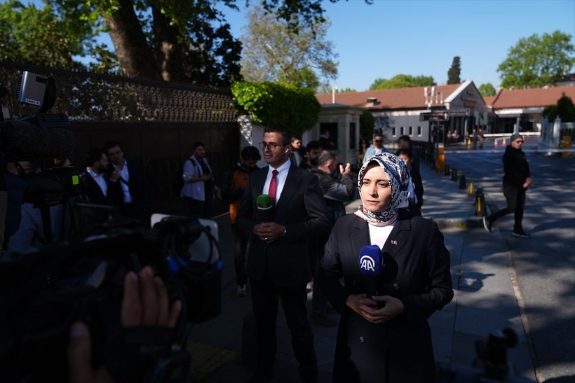 İstanbul müzakerelerine yerli ve yabancı basın mensupları yoğun ilgi gösterdi - Resim: 8