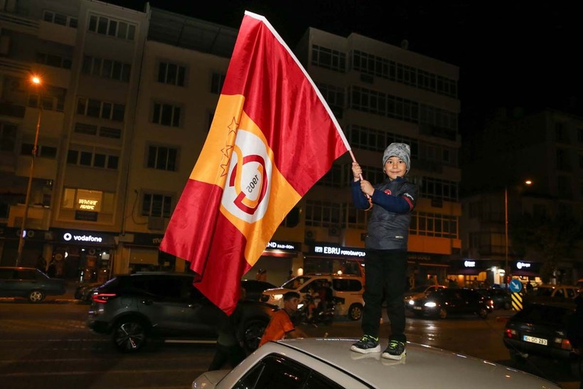 Ağrı'dan Tekirdağ'a şampiyonluk kutlaması! Yurdun dört bir yanında Galatasaraylı taraftardan kutlama - Resim: 47