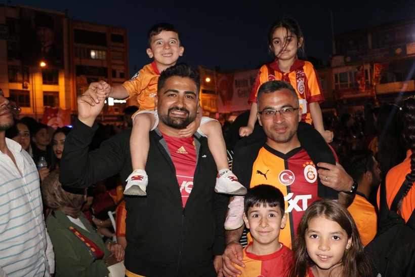 Ağrı'dan Tekirdağ'a şampiyonluk kutlaması! Yurdun dört bir yanında Galatasaraylı taraftardan kutlama - Resim: 45