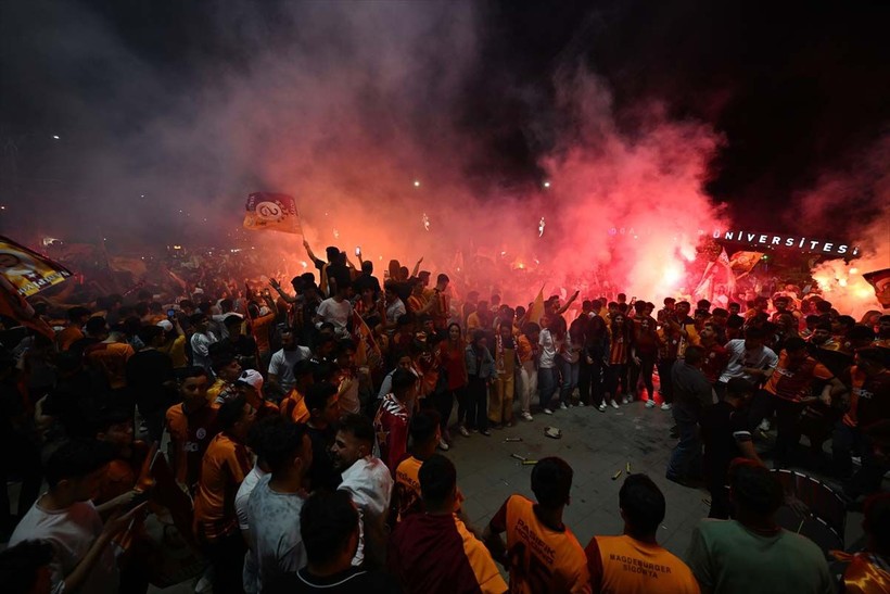Ağrı'dan Tekirdağ'a şampiyonluk kutlaması! Yurdun dört bir yanında Galatasaraylı taraftardan kutlama - Resim: 37