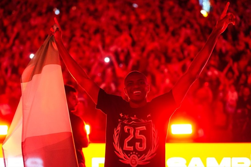 Osimhen Galatasaray'dan ayrılıyor mu? Şampiyonluk sonrası transfer açıklaması - Resim: 3